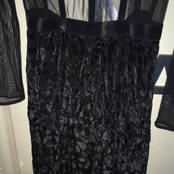 Victoria secret outfit - Picture 5 of 6